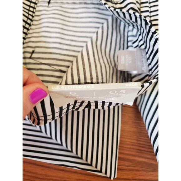 Chico Pants Cropped Women's‎ Size 6 (Chico 0.5) Black White Striped Lightweight - Picture 12 of 16
